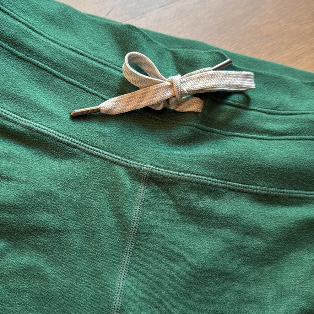 VUORI Halo Vintage Shorts Dreamknit High Rise Cactus Green - Picture 4 of 9